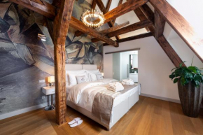 Old Royal Post Hotel by TKC